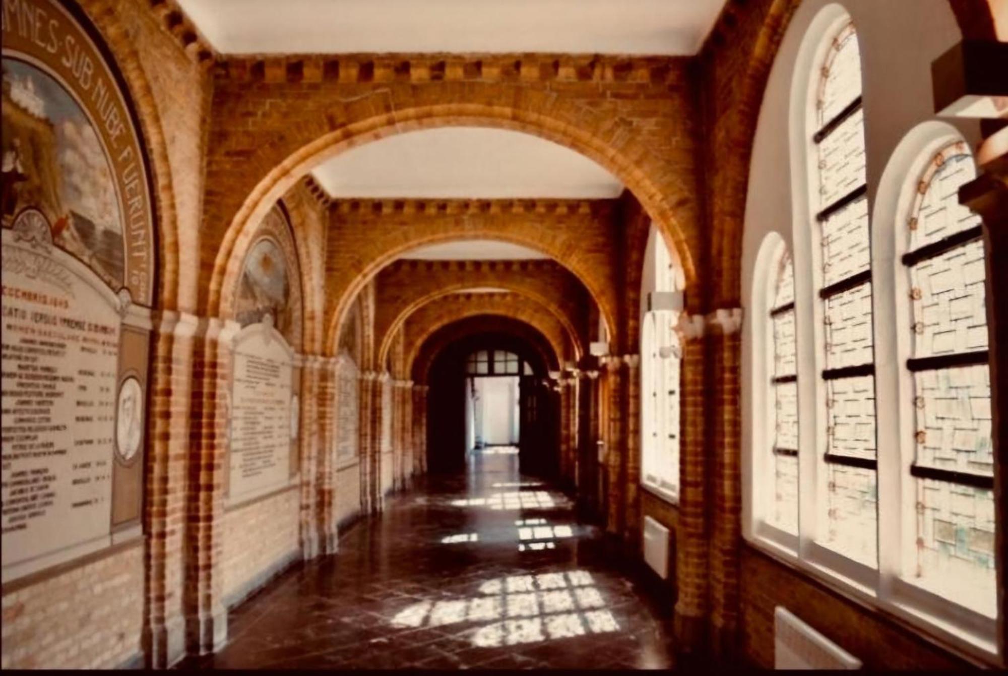 예페르 The Carmelite 아파트 외부 사진